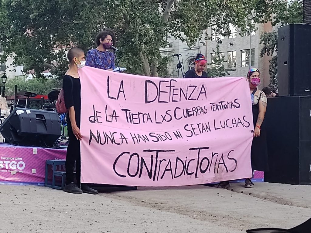 Manifestación en actividad Mónica Briones. Foto de: Javiera Barría