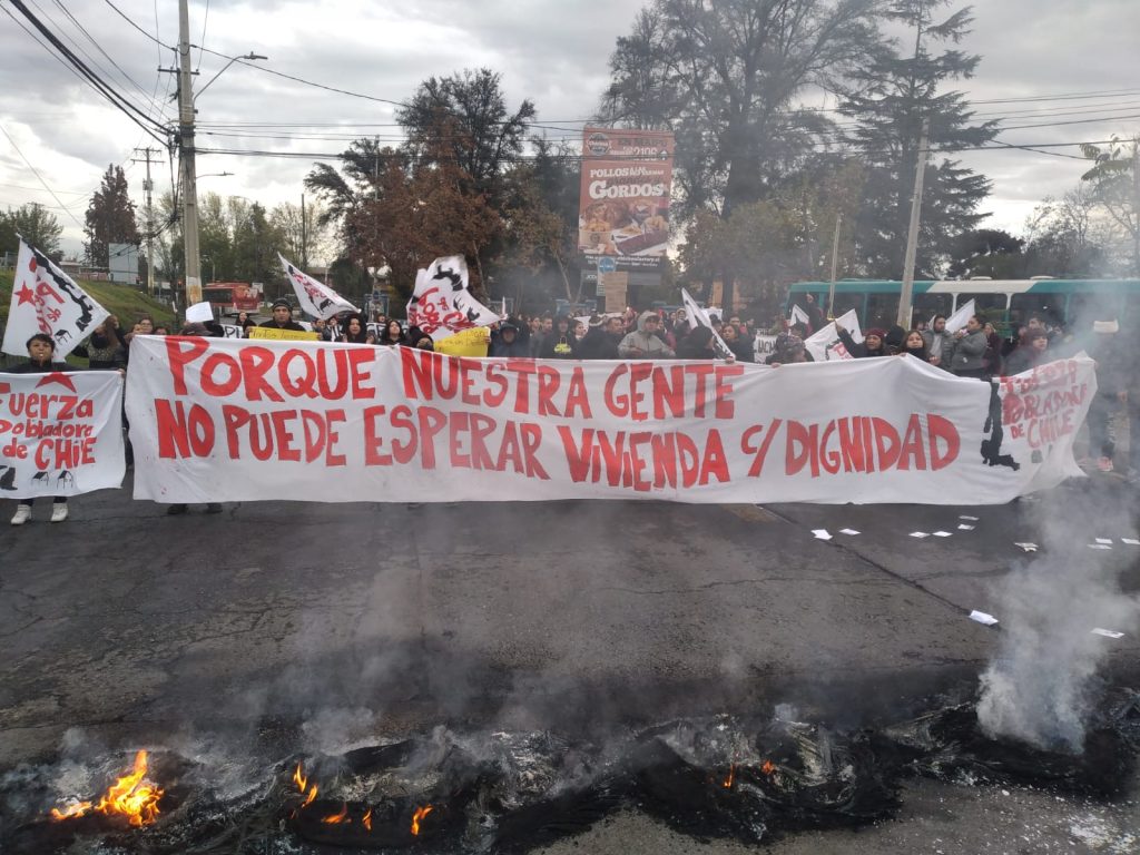 Comité de Allegados de la Fuerza Pobladora de Maipú realiza jornada de protesta por soluciones habitacionales
