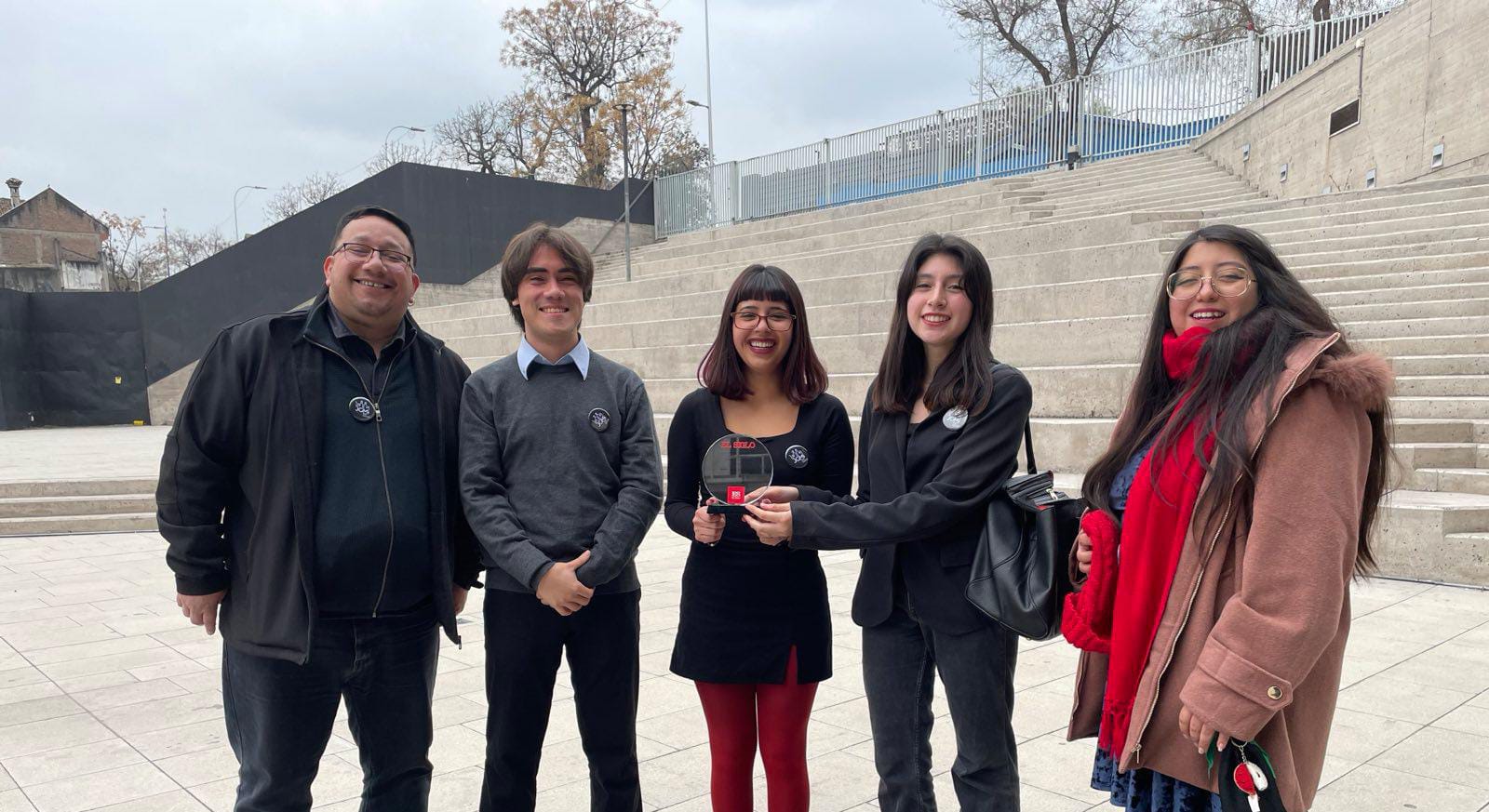 Radio JGM recibe reconocimiento "Diana Arón Svigilsky" por impulso del periodismo joven