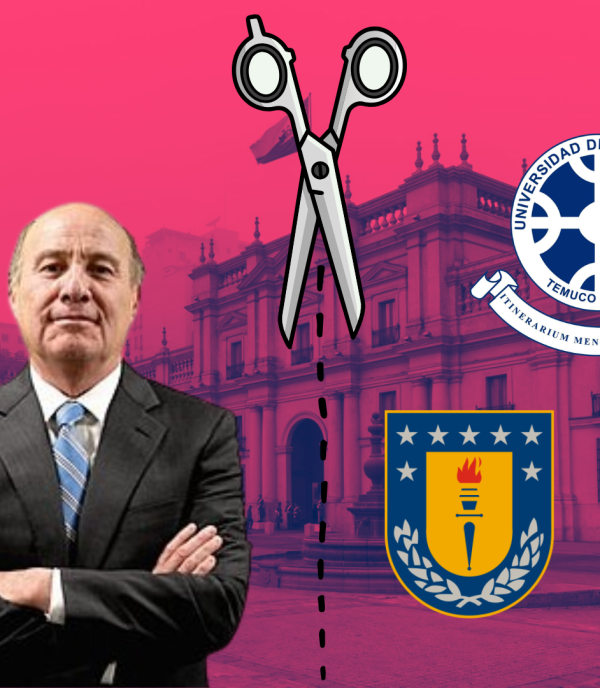 Hombre vestido de terno y corbata frente a la moneda con una tijera y dos logos de universidades